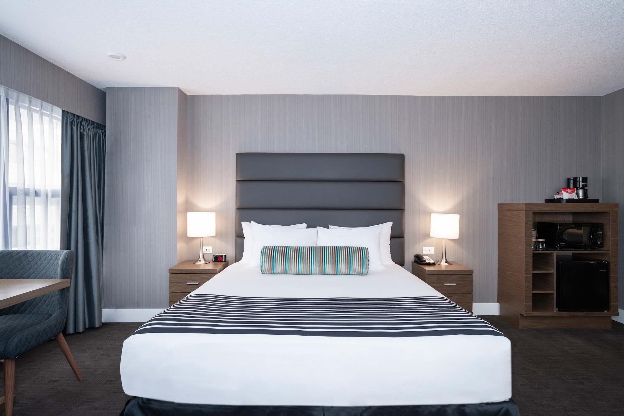 Hotel Sandman Signature Downtown 4*
