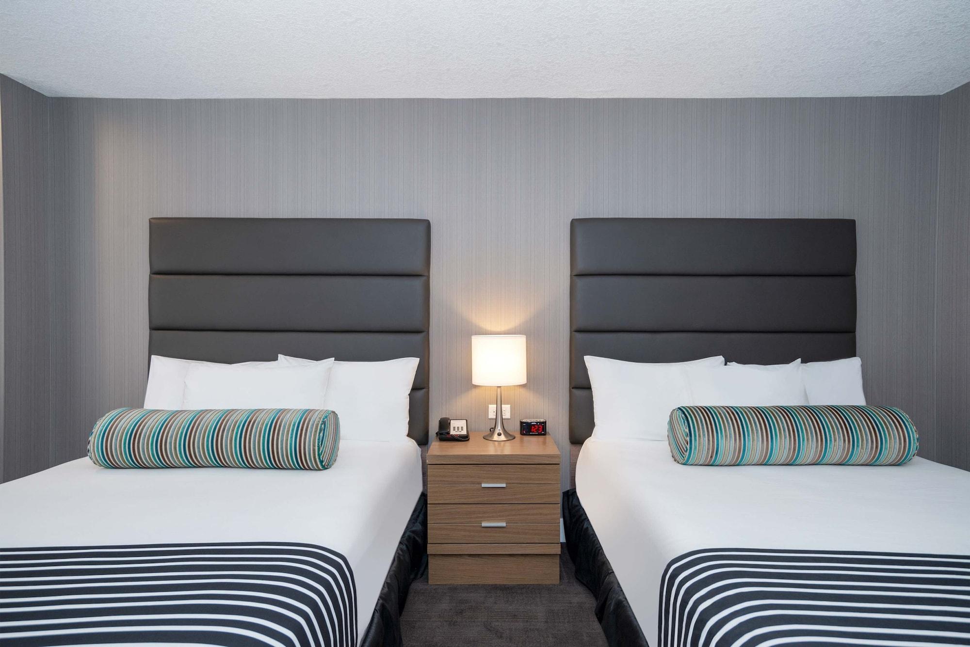 Sandman Signature Downtown Hotel 4*