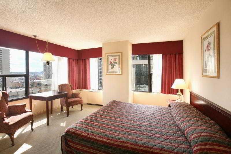 Sandman Signature Downtown Hotel