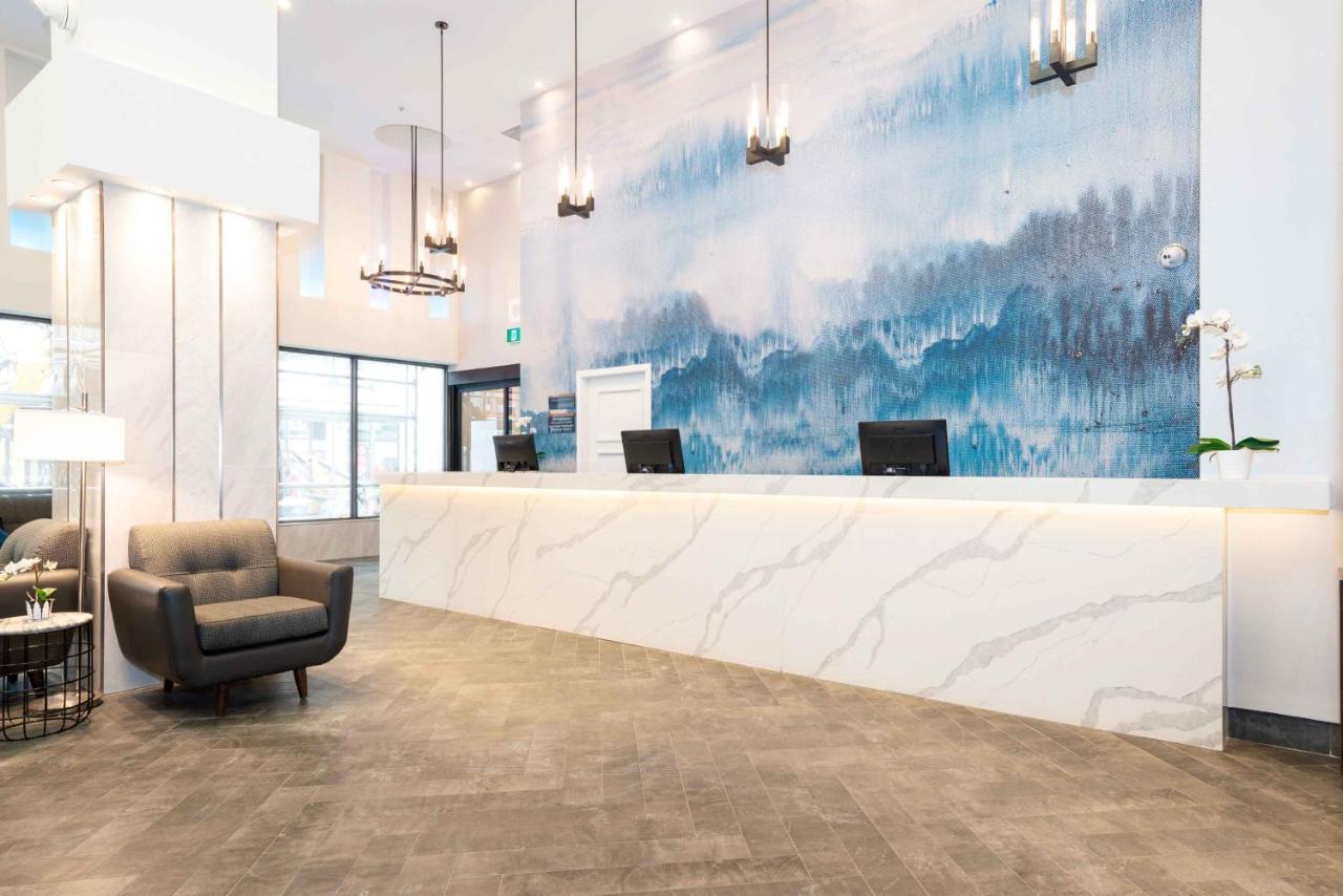 Hotel Sandman Signature Downtown 4*