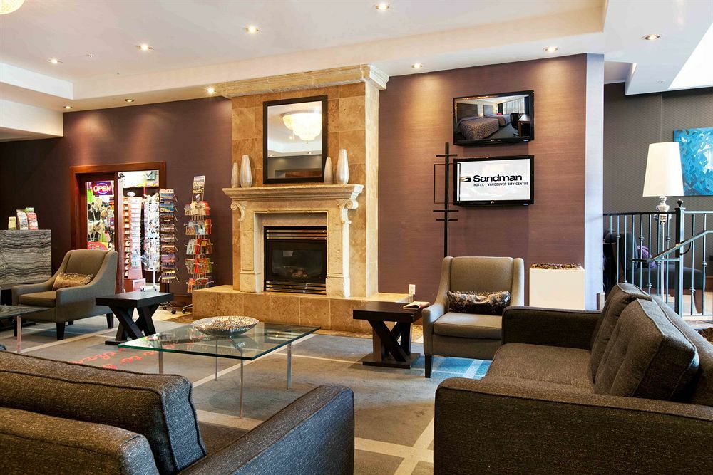 Sandman Signature Downtown Hotel 4*